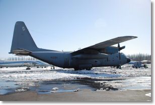 Hercules C-130 EdA-Manas-23fev2008-DSC_0060.jpg